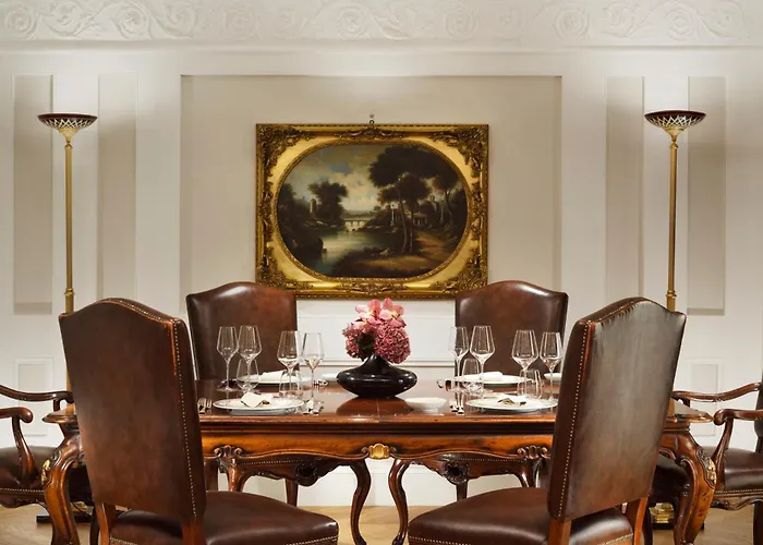 מלון Splendide Royal - The Leading Of The World 5*