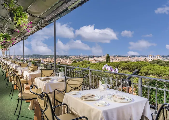 מלון Splendide Royal - The Leading Of The World 5*