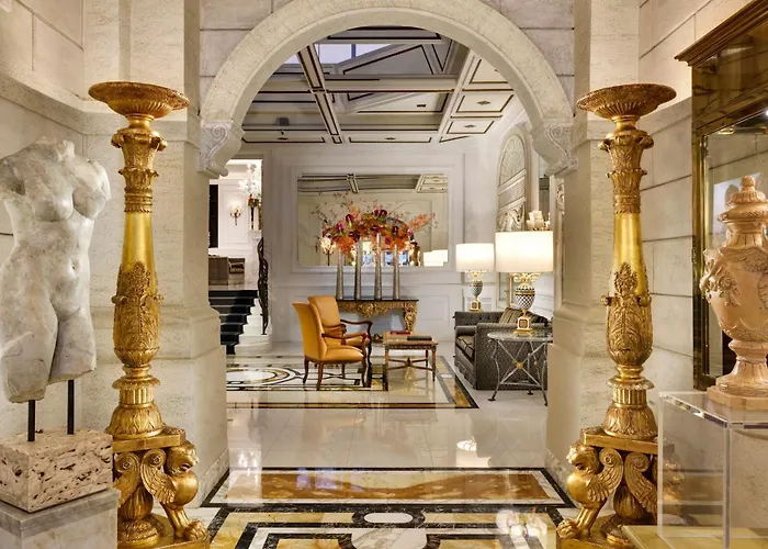 מלון Splendide Royal - The Leading Of The World 5*